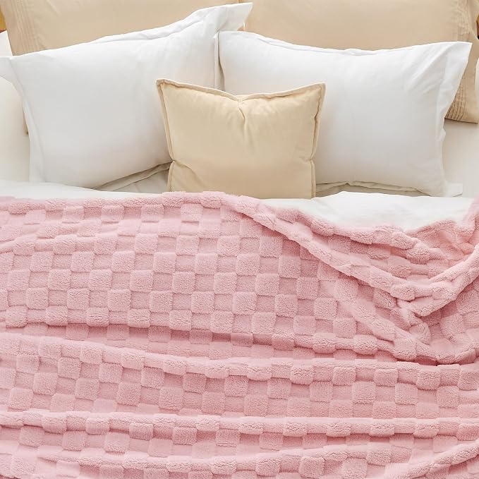 Bedsure GentleSoft Blankets Queen Size - Image 6