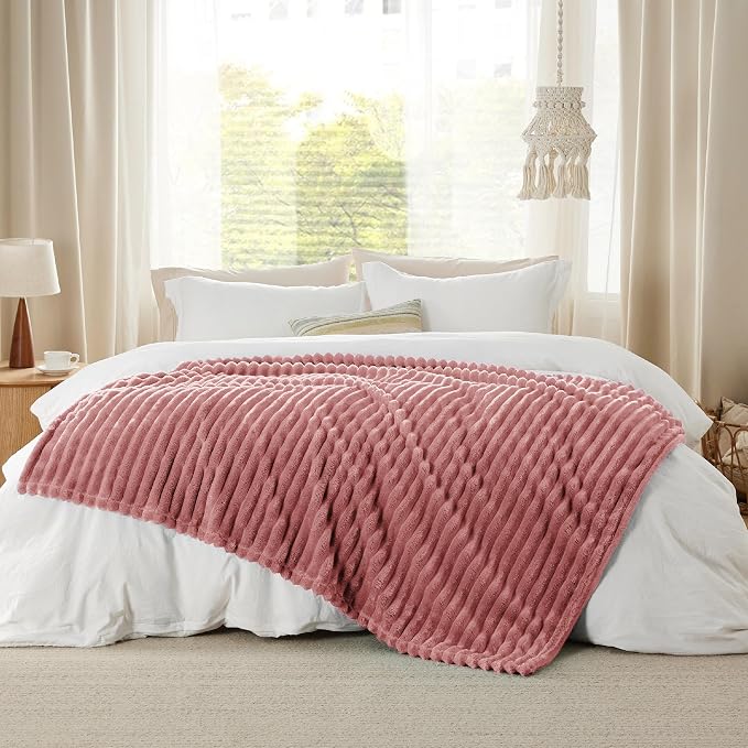 Bedsure Soft Twin Blanket for Bed Decor Gifts Dusty Pink 60"x80" | Birthday - Image 7