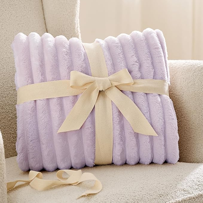 Bedsure GentleSoft Lavender Fog Twin Blanket - Image 8