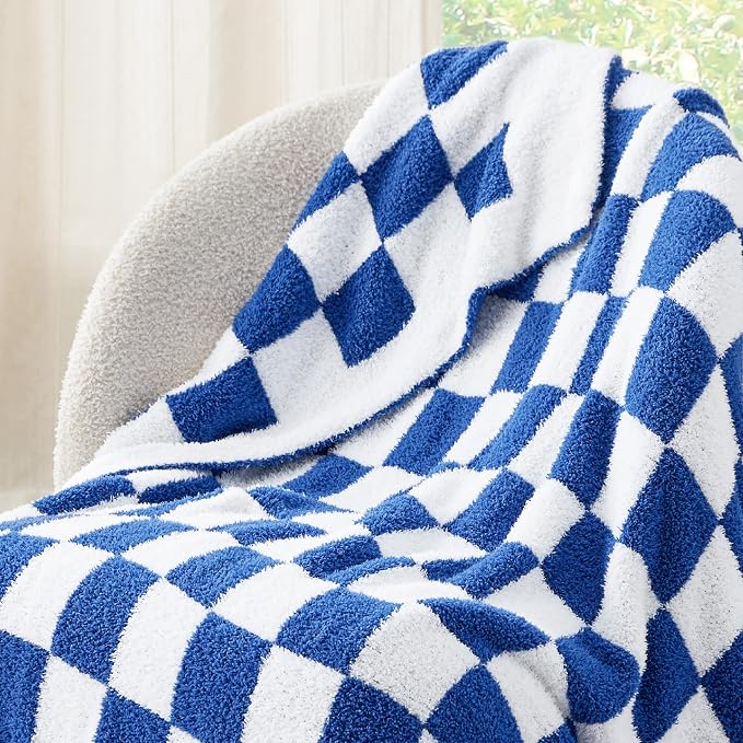 Bedsure Gentlesoft Checkered Twin Blanket - Image 7