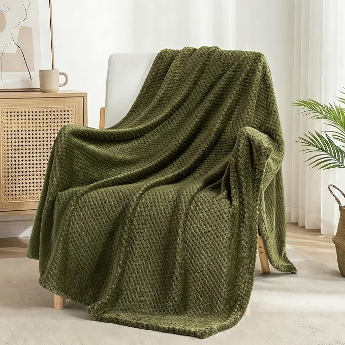 Exclusivo Mezcla Fleece Bed Blanket Queen Size, Super Soft and Warm Blankets - Image 4