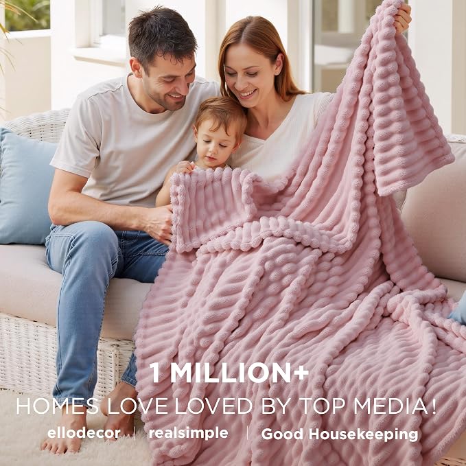 Bedsure GentleSoft Pink Full Blanket - Image 2
